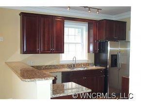 18 Trafalgar Circle - Photo 4