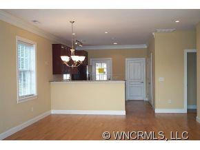 18 Trafalgar Circle - Photo 6