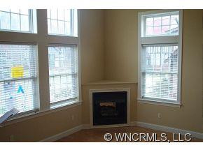 18 Trafalgar Circle - Photo 8