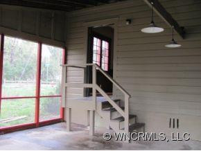 323 Franklin Street - Photo 18