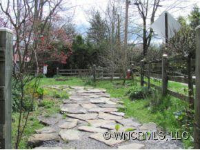 323 Franklin Street - Photo 21