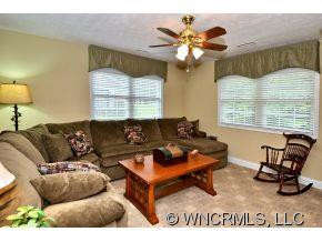 472 Timberline Drive - Photo 15