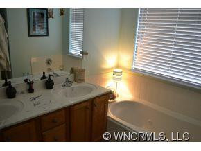111 Andover Place - Photo 18