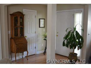 111 Andover Place - Photo 7