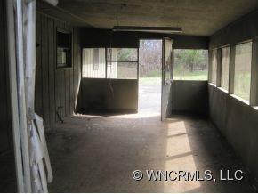  - Photo 11