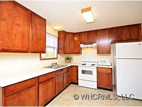 113 Savannah Woods Court - Photo 2