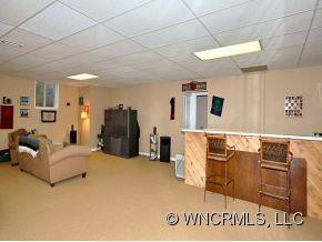 106 OAK HOLLOW CT. - Photo 12