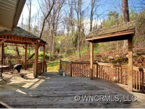 106 OAK HOLLOW CT. - Photo 16