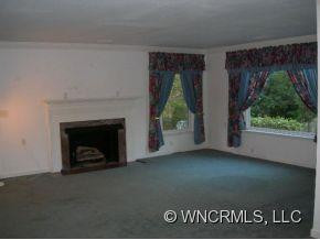 135 LUTHER BURBANK DRIVE - Photo 2