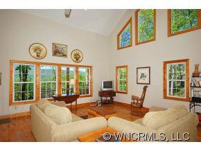 86 Aaron Way - Photo 2