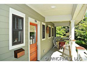 114 Holland Street - Photo 2