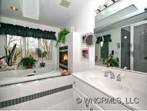  - Photo 15