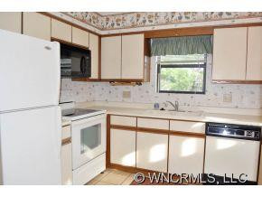 205 Abbey Circle - Photo 2