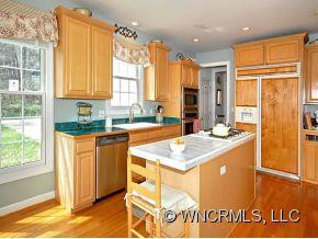 24 HUNTINGTON CHASE - Photo 8