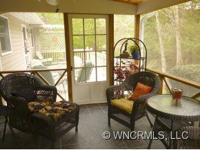 396 Viewcrest Drive - Photo 10