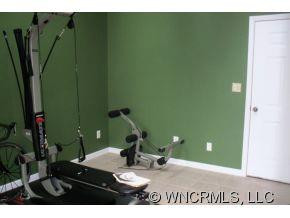 155 Hazelview Dr - Photo 18