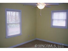 155 Hazelview Dr - Photo 6