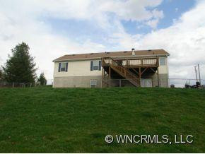 123 Howell - Photo 2