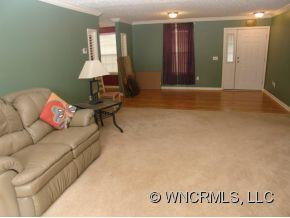 123 Howell - Photo 11