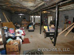 123 Howell - Photo 17