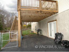 123 Howell - Photo 4