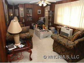 299 Northeast Ave - Photo 5