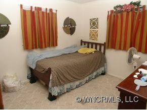 299 Northeast Ave - Photo 8