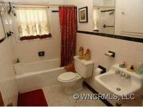 299 Northeast Ave - Photo 10
