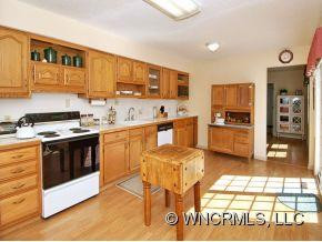 25 STONERIDGE DRIVE - Photo 5