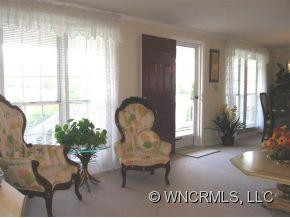 205 Misty Lane - Photo 6
