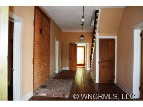130 Henderson - Photo 4