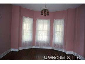 130 Henderson - Photo 5