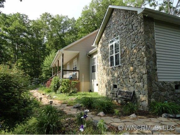 449 Windy Hill