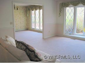 246 SUNNY DRIVE - Photo 2