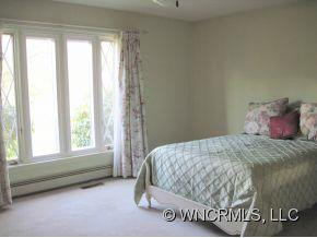 246 SUNNY DRIVE - Photo 4