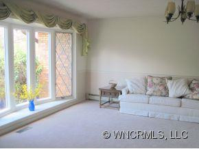 246 SUNNY DRIVE - Photo 8