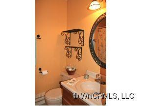 552 Summit Dr - Photo 18