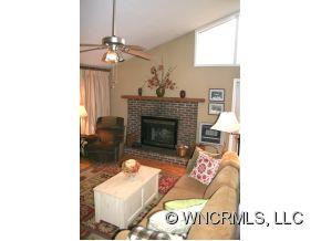 552 Summit Dr - Photo 8