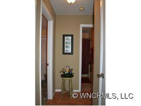 552 Summit Dr - Photo 10