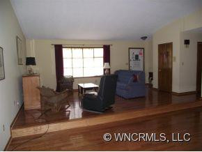 307 Melissa Way - Photo 15