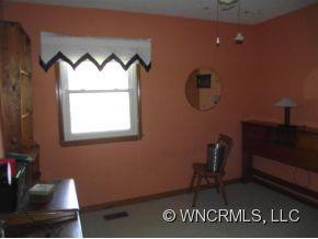307 Melissa Way - Photo 18