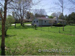 307 Melissa Way - Photo 4