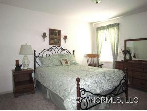 133 Spring Drive - Photo 15