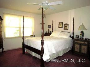 133 Spring Drive - Photo 9