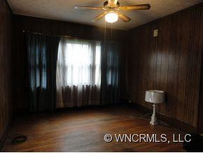 53 Baker Ave - Photo 3