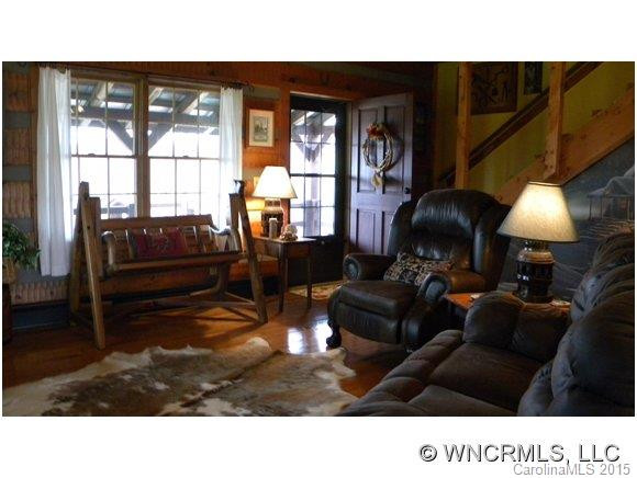 530 Strawberry Ridge Road - Photo 18