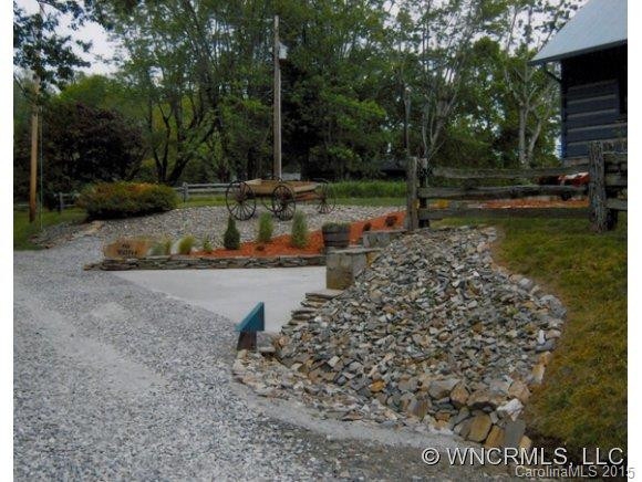 530 Strawberry Ridge Road - Photo 5