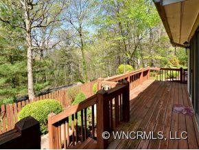 400 ROCKMOOR WAY - Photo 2