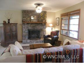36 Brentwood Drive - Photo 3