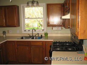 1 Pinecroft Road - Photo 14